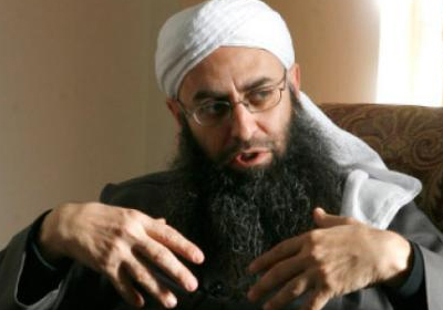 الشيخ أحمد الأسير، إمام مسجد بلال بن رباح في صيدا